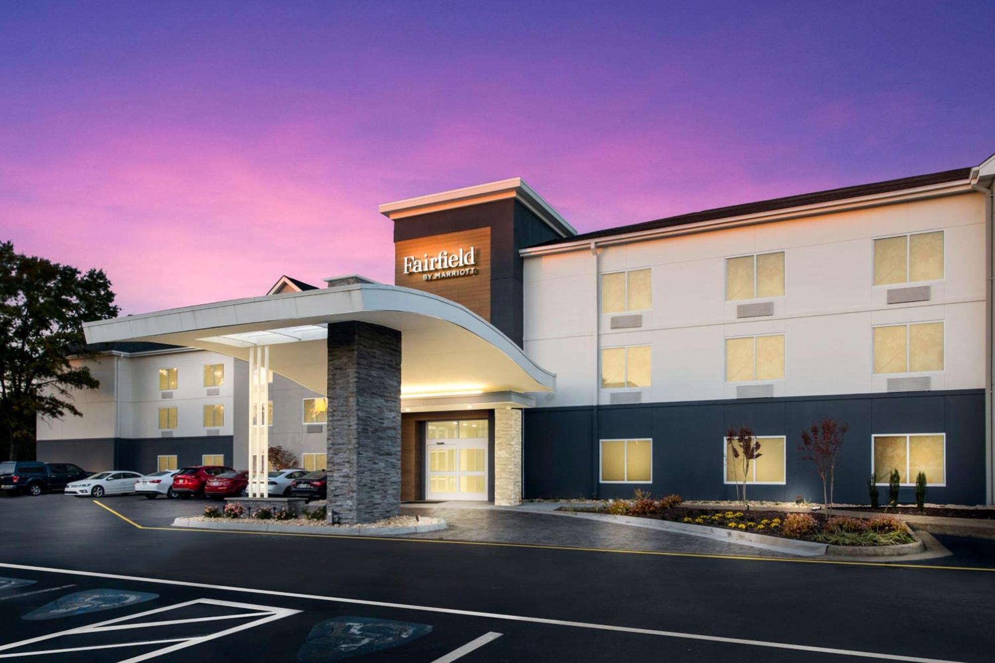 Fairfield By Marriott Chesapeake Hotel Exterior photo